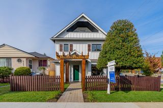 Photo 2: 2797 PARKER Street in Vancouver: Renfrew VE 1/2 Duplex for sale (Vancouver East)  : MLS®# R2625073
