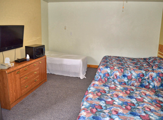 Photo 23: 14 room Motel for sale Vancouver island BC: Commercial for sale : MLS®# 878868