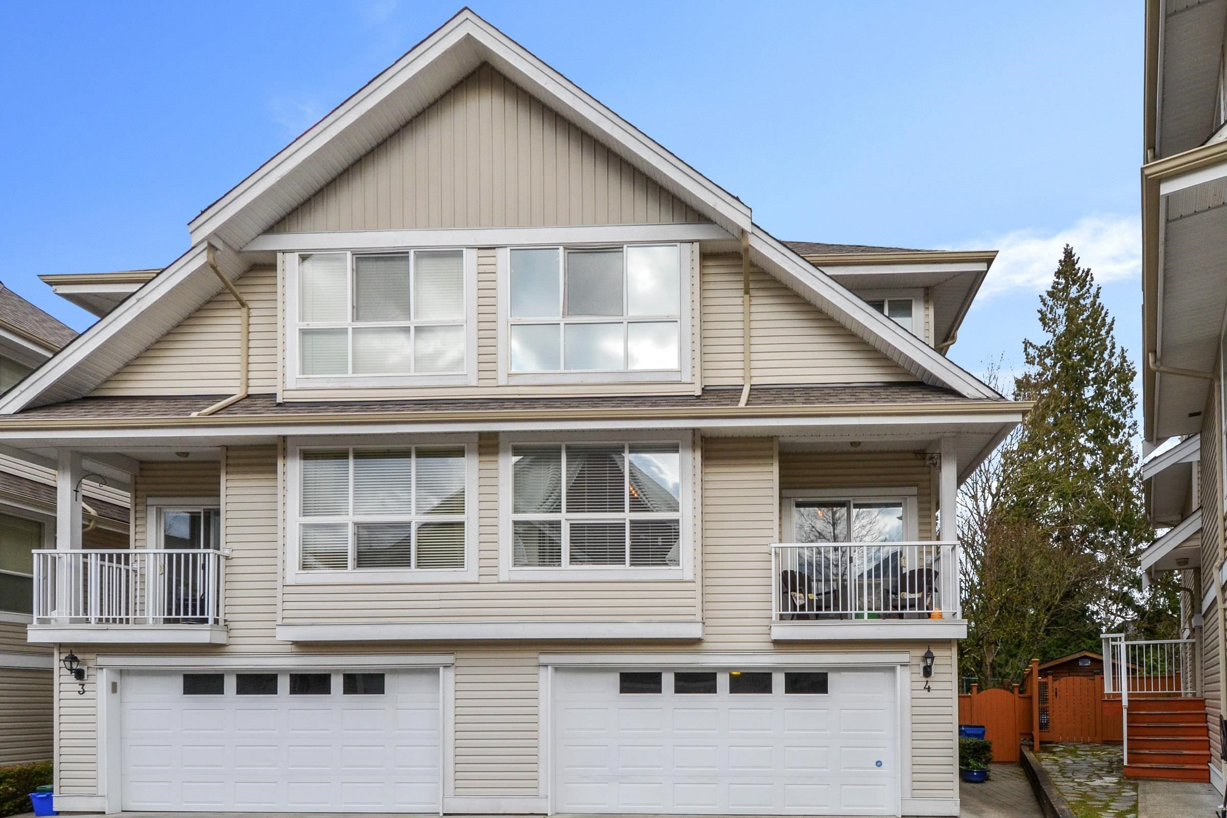 Main Photo: 4 8568 209 Street in Langley: Walnut Grove Townhouse for sale in "CREEKSIDE ESTATES" : MLS®# R2766337