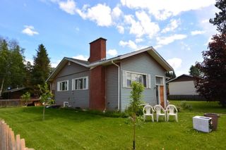 Photo 1: 4186 2ND Avenue in Smithers: Smithers - Town House for sale (Smithers And Area (Zone 54))  : MLS®# R2383272