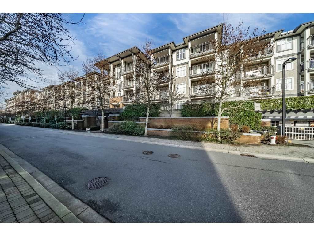 423 4833  BRENTWOOD Drive, Burnaby