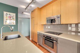 Photo 6: 801 1833 CROWE Street in Vancouver: False Creek Condo for sale in "The Foundry" (Vancouver West)  : MLS®# R2874126