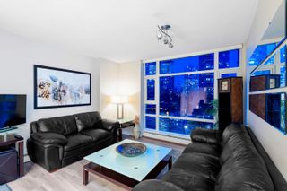 Photo 2: 503 198 AQUARIUS Mews in Vancouver: Yaletown Condo for sale (Vancouver West)  : MLS®# R2884025