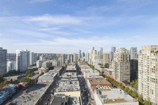 Photo 4: 2609 977 MAINLAND Street in Vancouver: Yaletown Condo for sale in "YALETOWN PARK 3" (Vancouver West)  : MLS®# R2398459