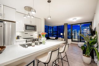 Main Photo: 2807 909 MAINLAND Street in Vancouver: Yaletown Condo for sale in "Yaletown Park" (Vancouver West)  : MLS®# R2871369