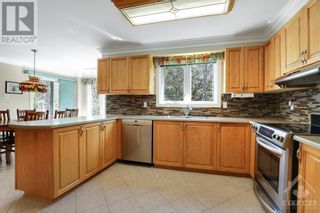 Photo 9: 1505 FOREST VALLEY DRIVE in Ottawa: House for sale : MLS®# 1388022