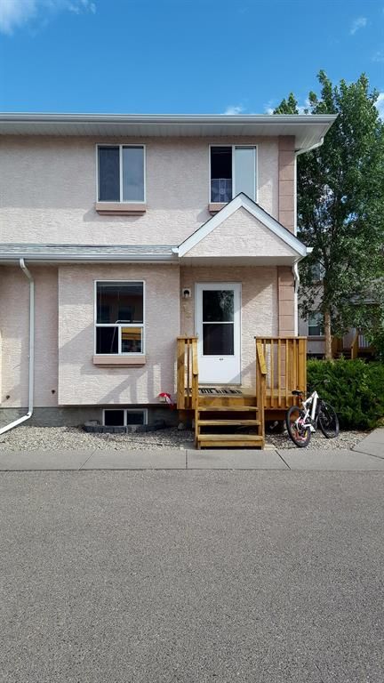 Main Photo: 18 204 Strathaven Drive: Strathmore Row/Townhouse for sale : MLS®# A2000303