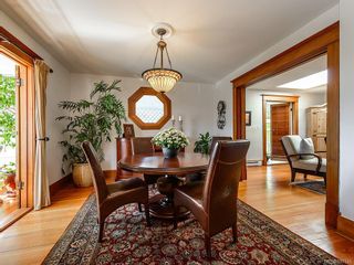 Photo 3: 3 1026 Southgate St in Victoria: Vi Fairfield West Row/Townhouse for sale : MLS®# 697146