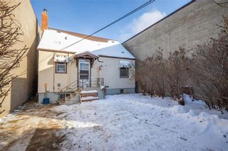 Photo 3: 946 St Mary's Road in Winnipeg: Norberry Residential for sale (2C)  : MLS®# 202227093