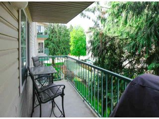 Photo 11: 303 2435 CENTER Street in Abbotsford: Abbotsford West Condo for sale in "Cedar Grove Place" : MLS®# F1412491
