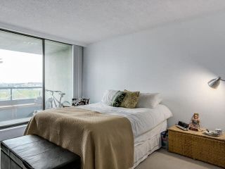Photo 14: 2201 9521 CARDSTON Court in Burnaby: Government Road Condo for sale in "CONCORDE PLACE" (Burnaby North)  : MLS®# V1115805