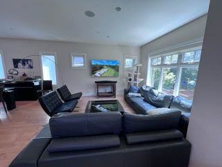 Photo 3: 447 E 22ND Avenue in Vancouver: Fraser VE House/Single Family for rent (Vancouver East)  : MLS®# R2799002