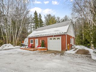 Photo 4: 6561 Sunnidale Conc 2 Road in Clearview: Rural Clearview House (Bungalow) for sale : MLS®# S8029806