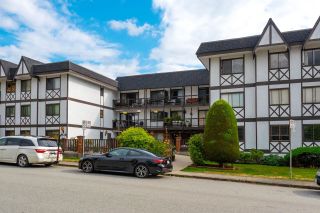 Photo 1: 103 145 W 18TH Street in North Vancouver: Central Lonsdale Condo for sale : MLS®# R2899086