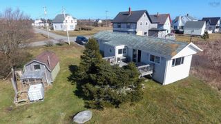 Photo 5: 2588 Main Street in Clark's Harbour: 407-Shelburne County Residential for sale (South Shore)  : MLS®# 202304504