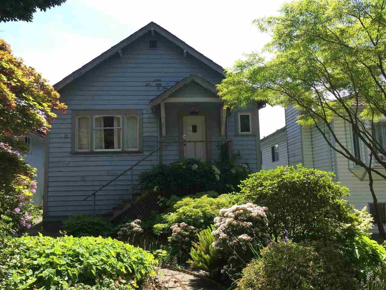 Main Photo: 3240 WILLIAM Street in Vancouver: Renfrew VE House for sale (Vancouver East)  : MLS®# R2070040