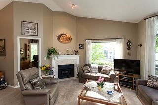 Photo 4: 118 9012 WALNUT GROVE Drive in Langley: Walnut Grove Townhouse for sale in "Queen Anne Green" : MLS®# R2065366