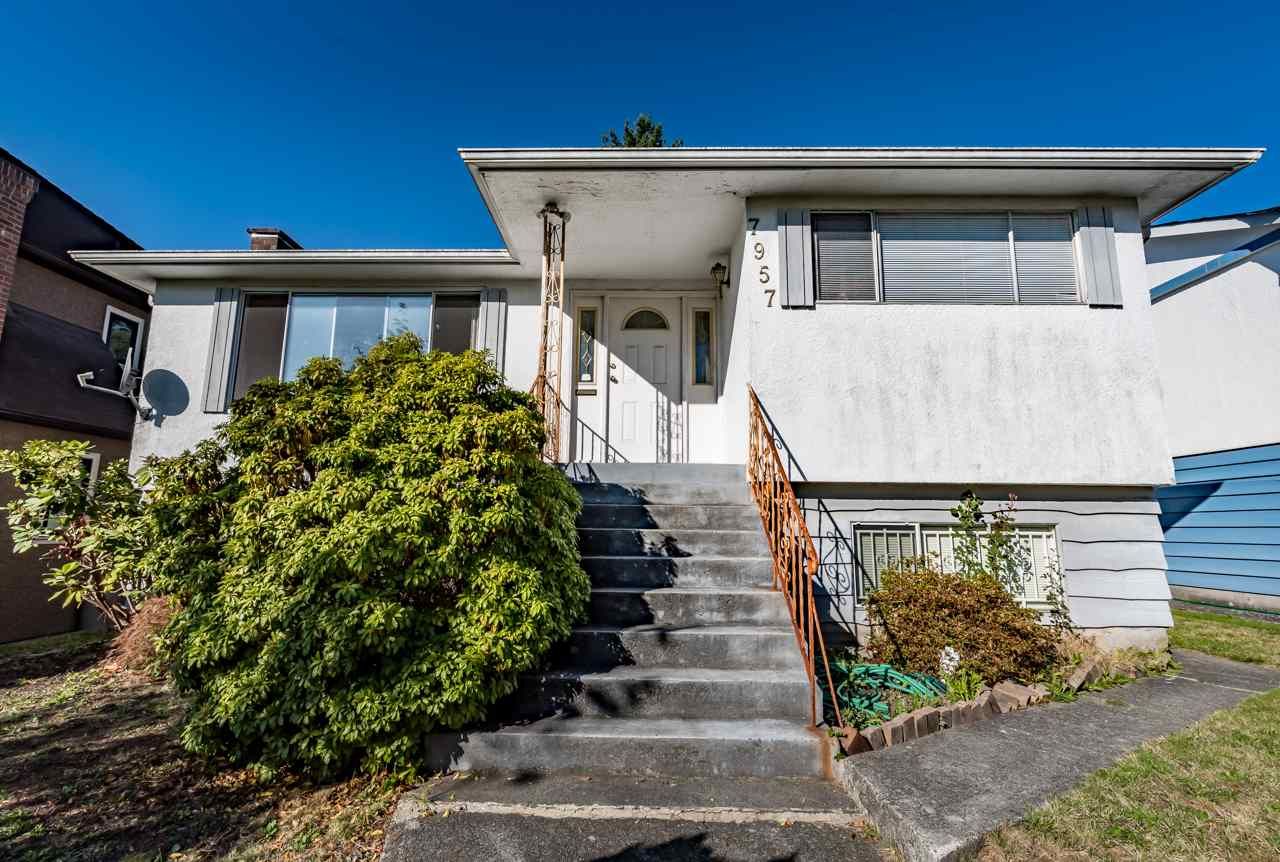 Main Photo: 7957 ELLIOTT Street in Vancouver: Fraserview VE House for sale (Vancouver East)  : MLS®# R2532901
