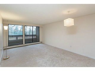 Photo 2: 214 3420 BELL Avenue in Burnaby: Sullivan Heights Condo for sale in "BELL PARK TERRACE" (Burnaby North)  : MLS®# V1058644