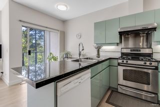 Photo 7: 4 2951 PANORAMA Drive in Coquitlam: Westwood Plateau Townhouse for sale : MLS®# R2882292