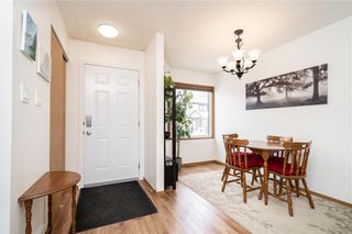 Photo 2: Townhouse Condo in St Vital in Winnipeg: House for sale