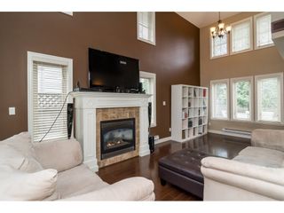 Photo 5: 20 6238 192 Street in Surrey: Cloverdale BC Townhouse for sale in "BAKERVIEW TERRACE" (Cloverdale)  : MLS®# R2149954