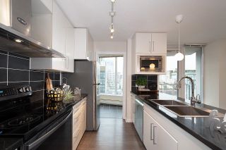 Photo 7: 1503 188 KEEFER Place in Vancouver: Downtown VW Condo for sale in "ESPANA 2 - TOWER B" (Vancouver West)  : MLS®# R2676785