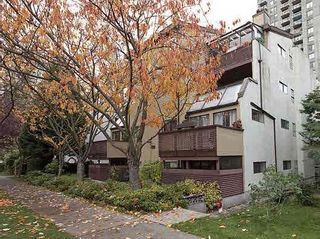 Photo 2: 102 1631 COMOX STREET in Vancouver: West End VW Condo for sale (Vancouver West)  : MLS®# R2133390