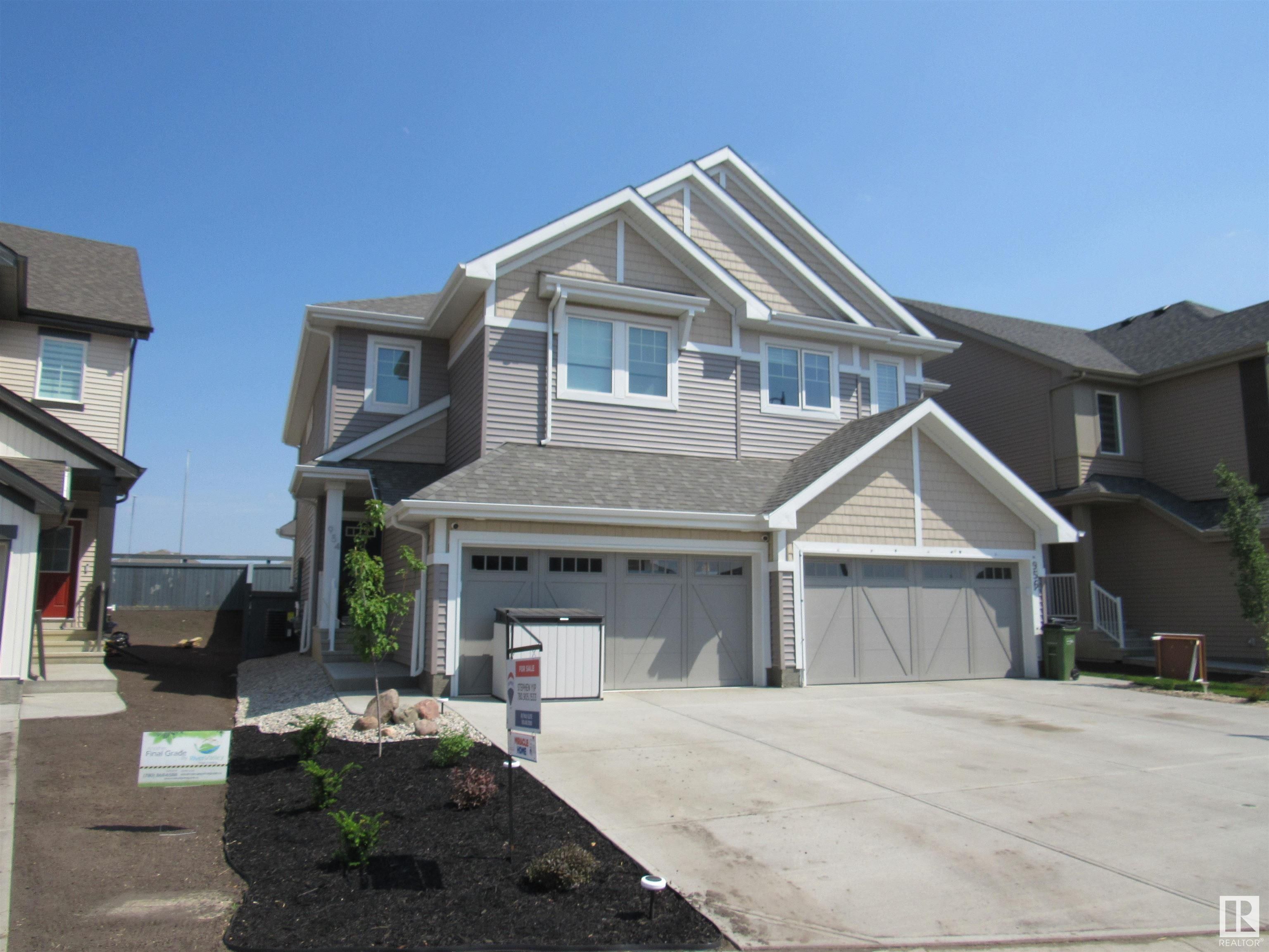 Main Photo: 954 DANIELS Loop in Edmonton: Zone 55 House Half Duplex for sale : MLS®# E4338224