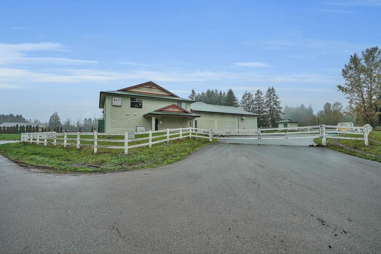 Main Photo: 22970 NO 10 Highway in Langley: Salmon River House for sale : MLS®# R2825584