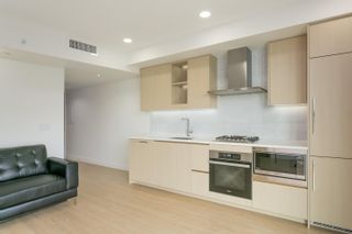 Photo 4: 1613 89 NELSON Street in Vancouver: Yaletown Condo for sale in "THE ARC" (Vancouver West)  : MLS®# R2783665