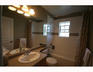 Photo 8: 34 7331 HEATHER Street in Richmond: McLennan North Townhouse for sale in "BAYBERRY" : MLS®# V791131