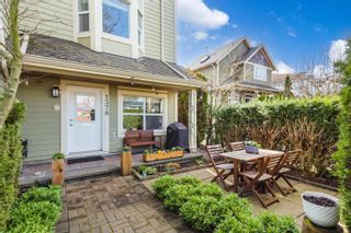 Main Photo: 1378 E 27TH Avenue in Vancouver: Knight Townhouse for sale (Vancouver East)  : MLS®# R2761393
