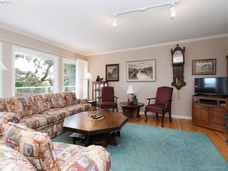 Photo 2: 3735 Crestview Rd in VICTORIA: SE Cadboro Bay House for sale (Saanich East)  : MLS®# 826514