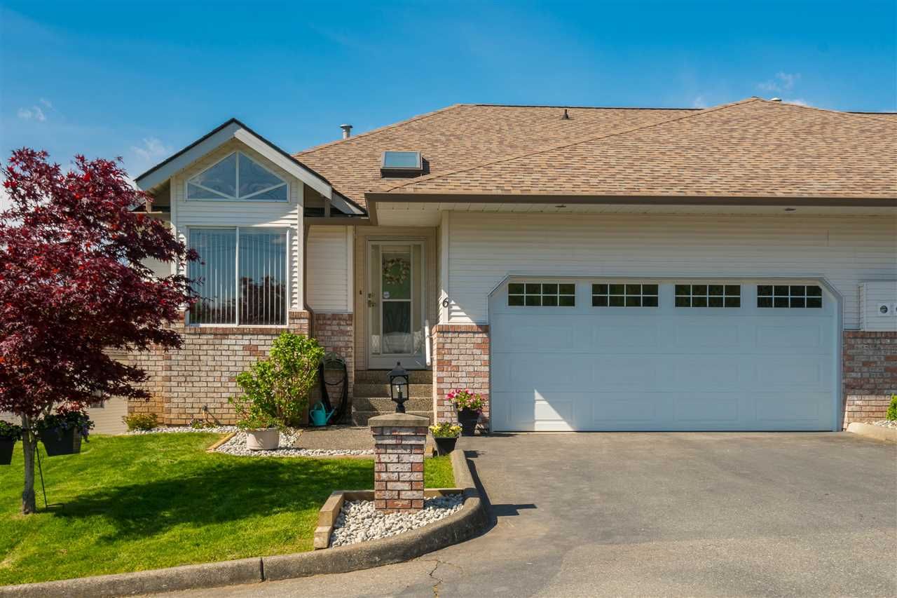 Main Photo: 6 35035 MORGAN Way in Abbotsford: Abbotsford East Townhouse for sale in "Ledgeview Terrace" : MLS®# R2364702