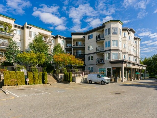 Main Photo: 414 5765 GLOVER Road in Langley: Langley City Condo for sale : MLS®# F1402300