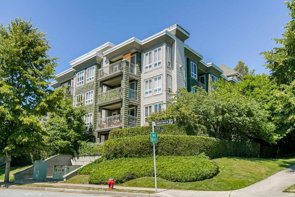 Main Photo: 409 8495 JELLICOE Street in Vancouver: South Marine Condo for sale in "RIVERGATE" (Vancouver East)  : MLS®# R2436513