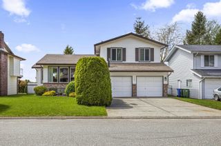 Photo 1: 2905 GLENSHIEL Drive in Abbotsford: Abbotsford East House for sale : MLS®# R2880109
