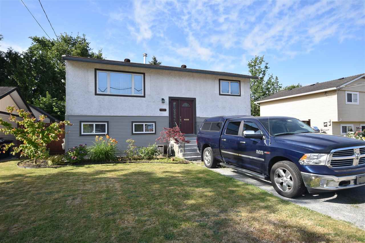 Main Photo: 17048 60 Avenue in Surrey: Cloverdale BC House for sale (Cloverdale)  : MLS®# R2186749