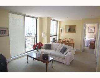 Photo 3: 605 1295 RICHARDS Street in Vancouver: Downtown VW Condo for sale in "THE OSCAR." (Vancouver West)  : MLS®# V719885