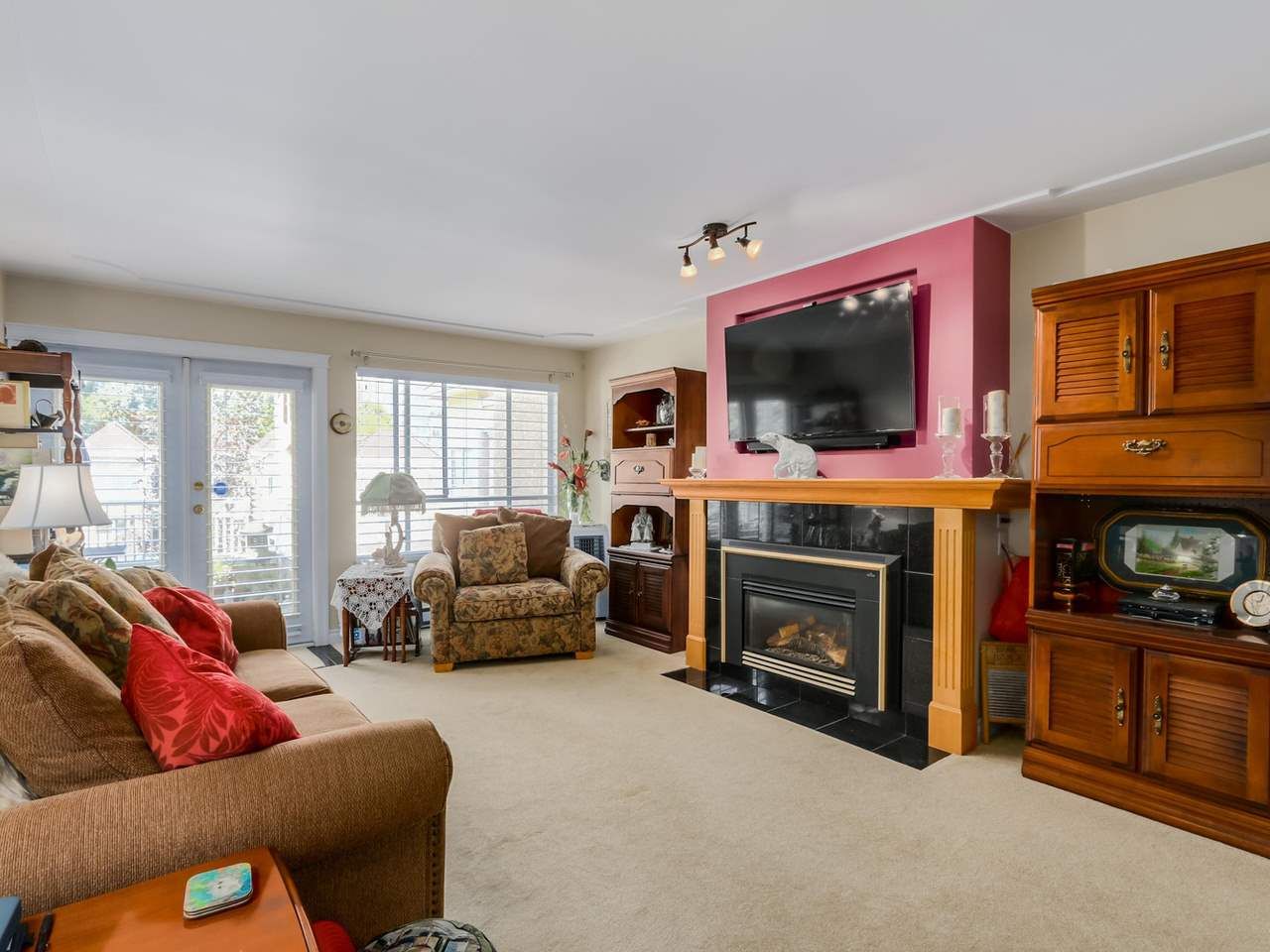 Photo 3: Photos: 310 523 WHITING Way in Coquitlam: Coquitlam West Condo for sale in "BROOKSIDE MANOR" : MLS®# R2085484