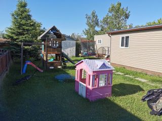 Photo 3: 80 9207 82 Street in Fort St. John: Fort St. John - City SE Manufactured Home for sale in "SOUTHRIDGE MOBILE HOME PARK" : MLS®# R2785850