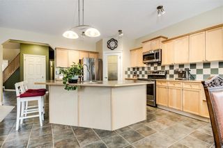 Photo 5: 142 WEST SPRINGS Place SW in Calgary: West Springs Detached for sale : MLS®# C4301282