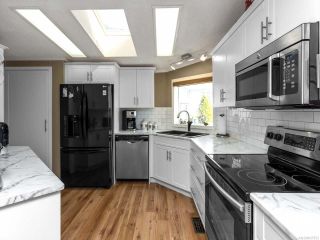 Photo 5: 1007 Collier Pl in NANAIMO: Na South Nanaimo Manufactured Home for sale (Nanaimo)  : MLS®# 837553