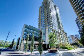 Photo 1: 2106 1025 5 Avenue SW in Calgary: Downtown West End Apartment for sale : MLS®# A1246595