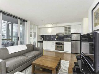 Photo 7: 2301 131 REGIMENT Square in Vancouver: Downtown VW Condo for sale in "SPECTRUM 3" (Vancouver West)  : MLS®# V1091394