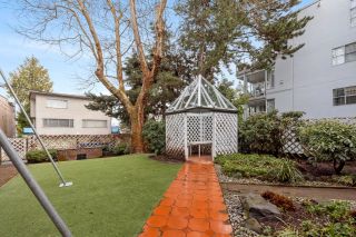 Photo 19: 16 1870 YEW Street in Vancouver: Kitsilano Condo for sale in "NEWPORT MEWS" (Vancouver West)  : MLS®# R2873532