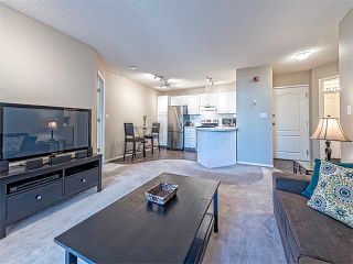Photo 8: 302 30 SIERRA MORENA Mews SW in Calgary: Signal Hill Condo for sale : MLS®# C4062725