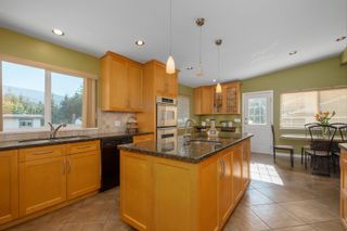 Photo 7: 4455 JEROME Place in North Vancouver: Lynn Valley House for sale : MLS®# R2728272