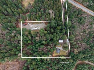 Photo 3: 2089 PORT MELLON Highway in Gibsons: Gibsons & Area House for sale (Sunshine Coast)  : MLS®# R2760609